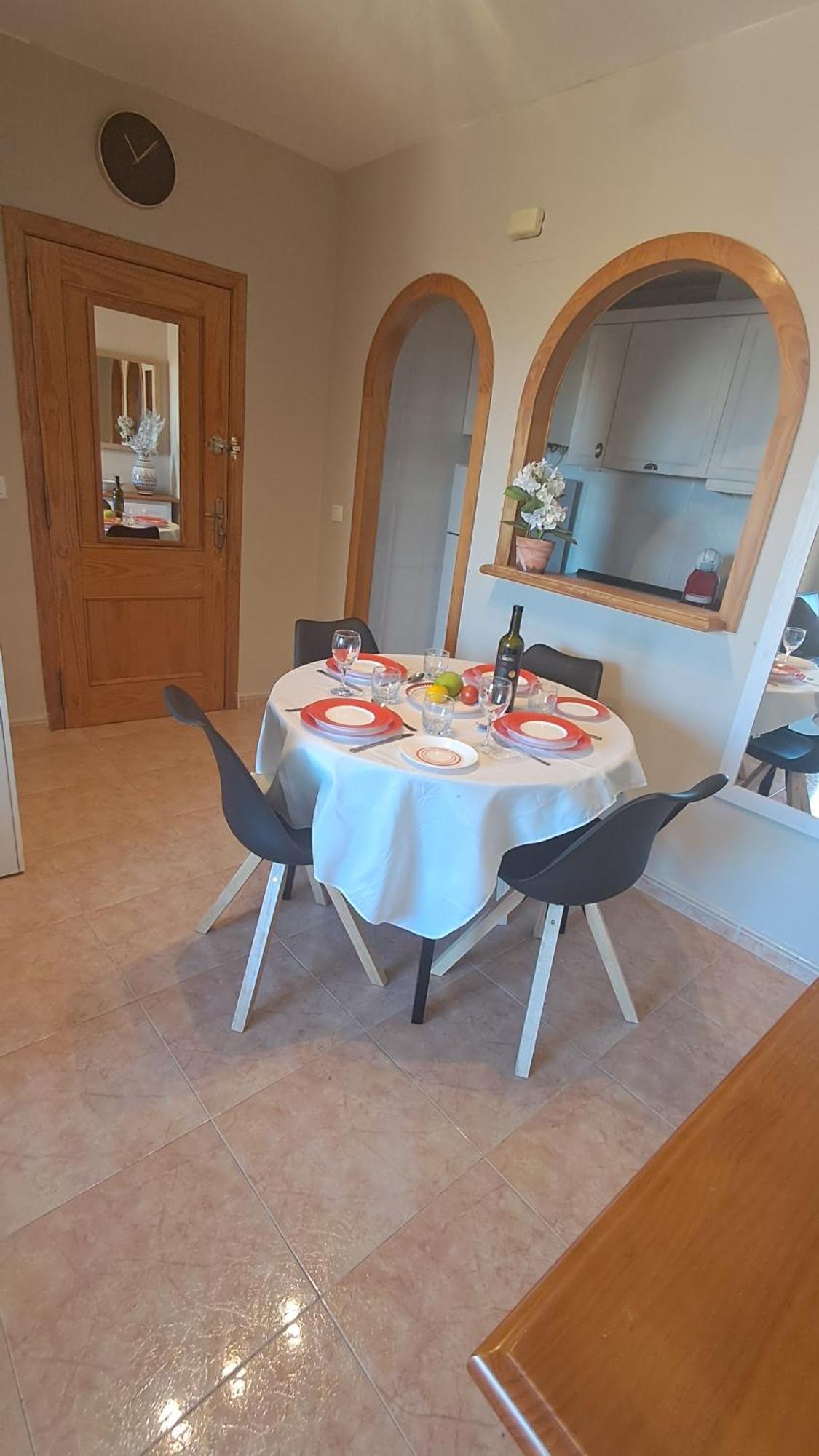 Adventure Harbour Appartement Torrevieja Buitenkant foto
